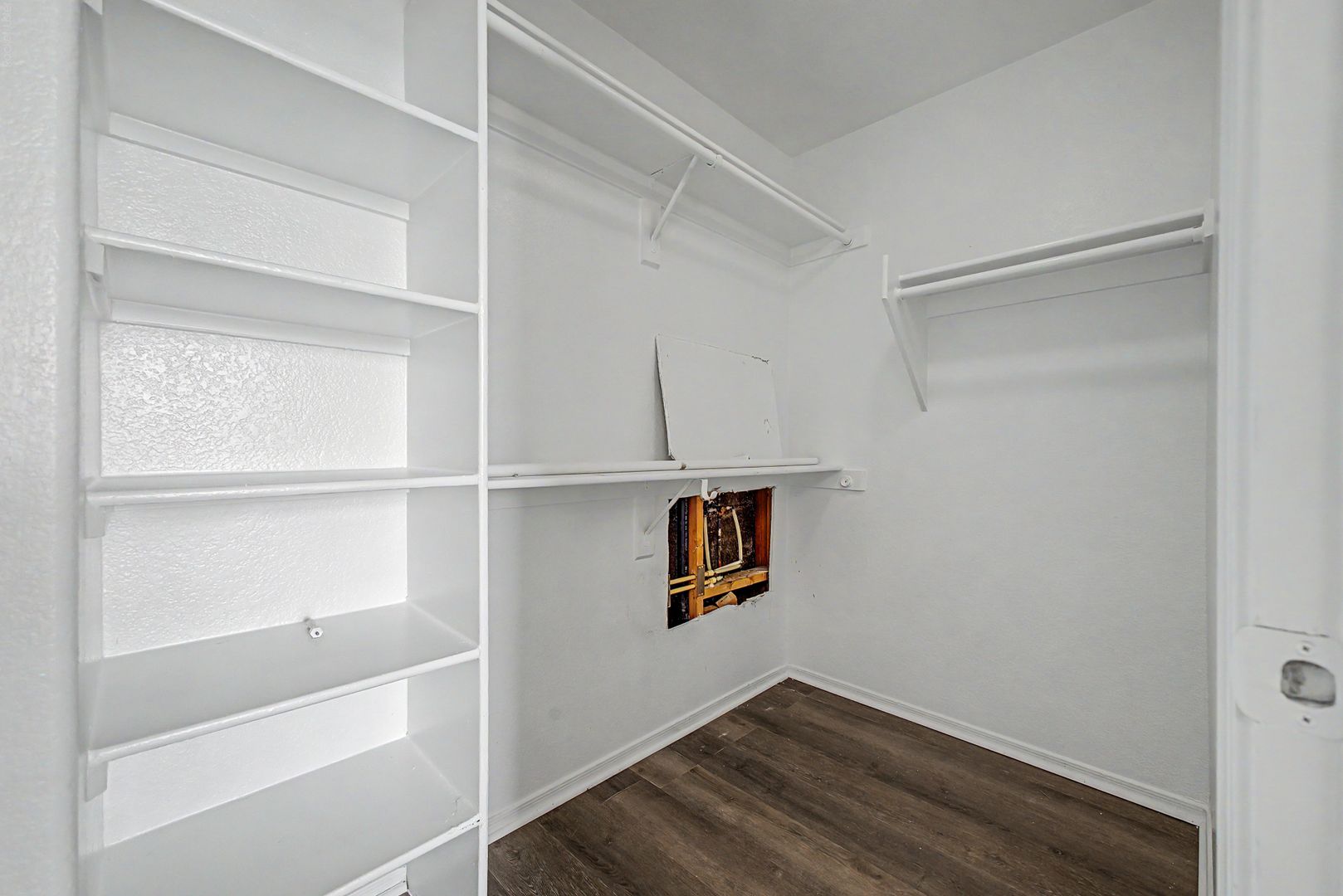 Listing photo