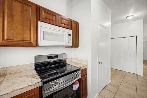 Listing photo thumbnail