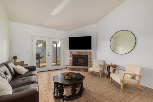 Listing photo thumbnail
