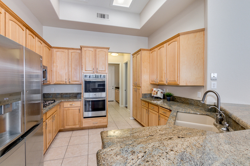 Listing photo thumbnail