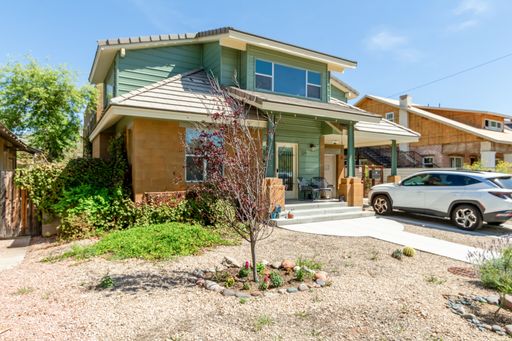 Listing photo thumbnail