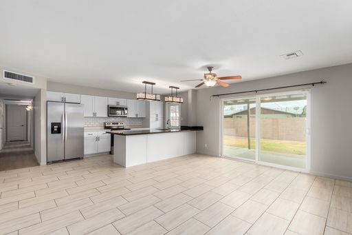 Listing photo thumbnail