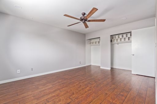 Listing photo thumbnail