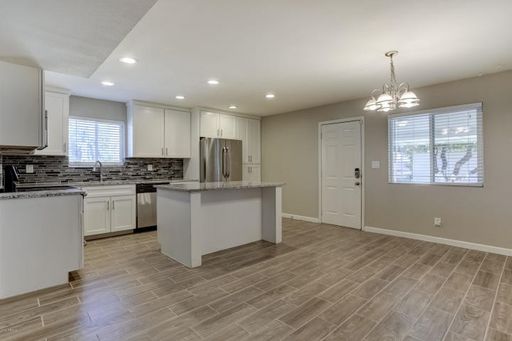 Listing photo thumbnail