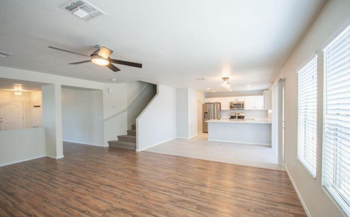 Listing photo thumbnail