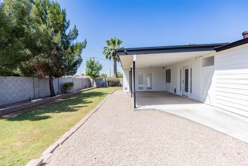 Listing photo thumbnail