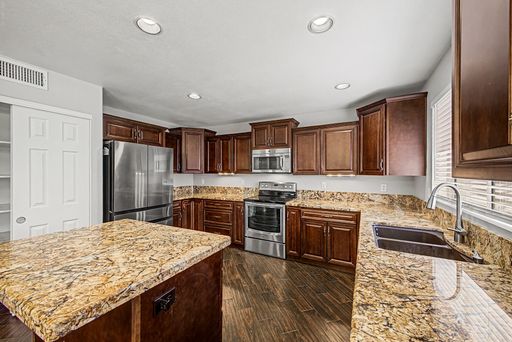 Listing photo thumbnail