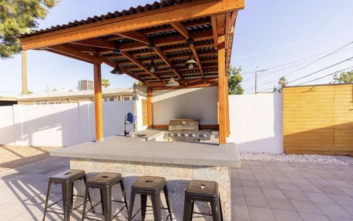 Listing photo thumbnail