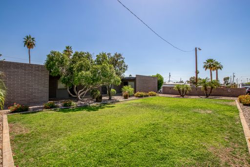 Listing photo thumbnail