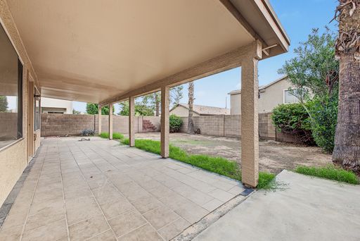 Listing photo thumbnail