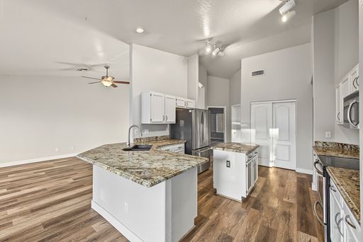 Listing photo thumbnail