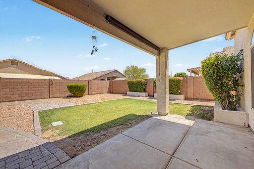 Listing photo thumbnail