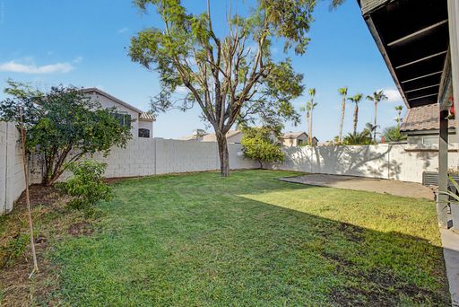 Listing photo thumbnail