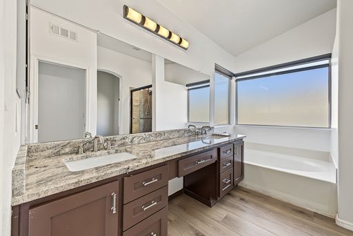 Listing photo thumbnail