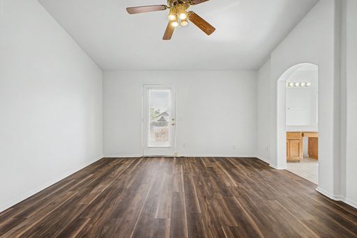 Listing photo thumbnail