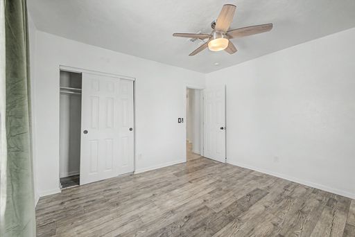 Listing photo thumbnail