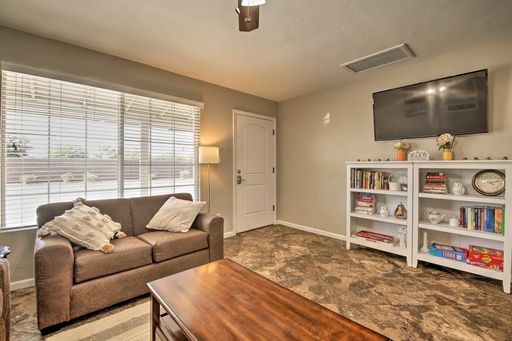 Listing photo thumbnail