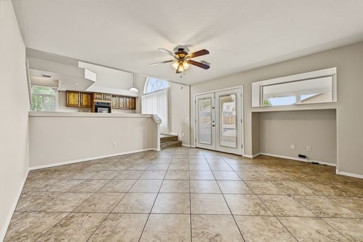Listing photo thumbnail