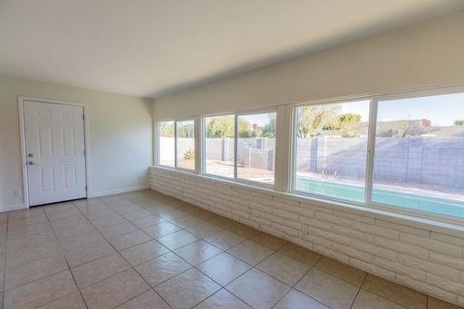 Listing photo thumbnail