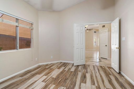 Listing photo thumbnail