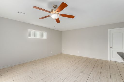 Listing photo thumbnail