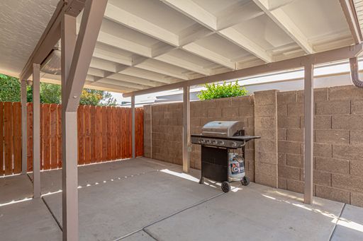 Listing photo thumbnail