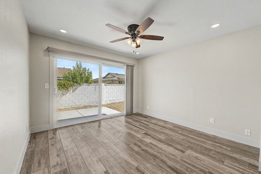 Listing photo thumbnail