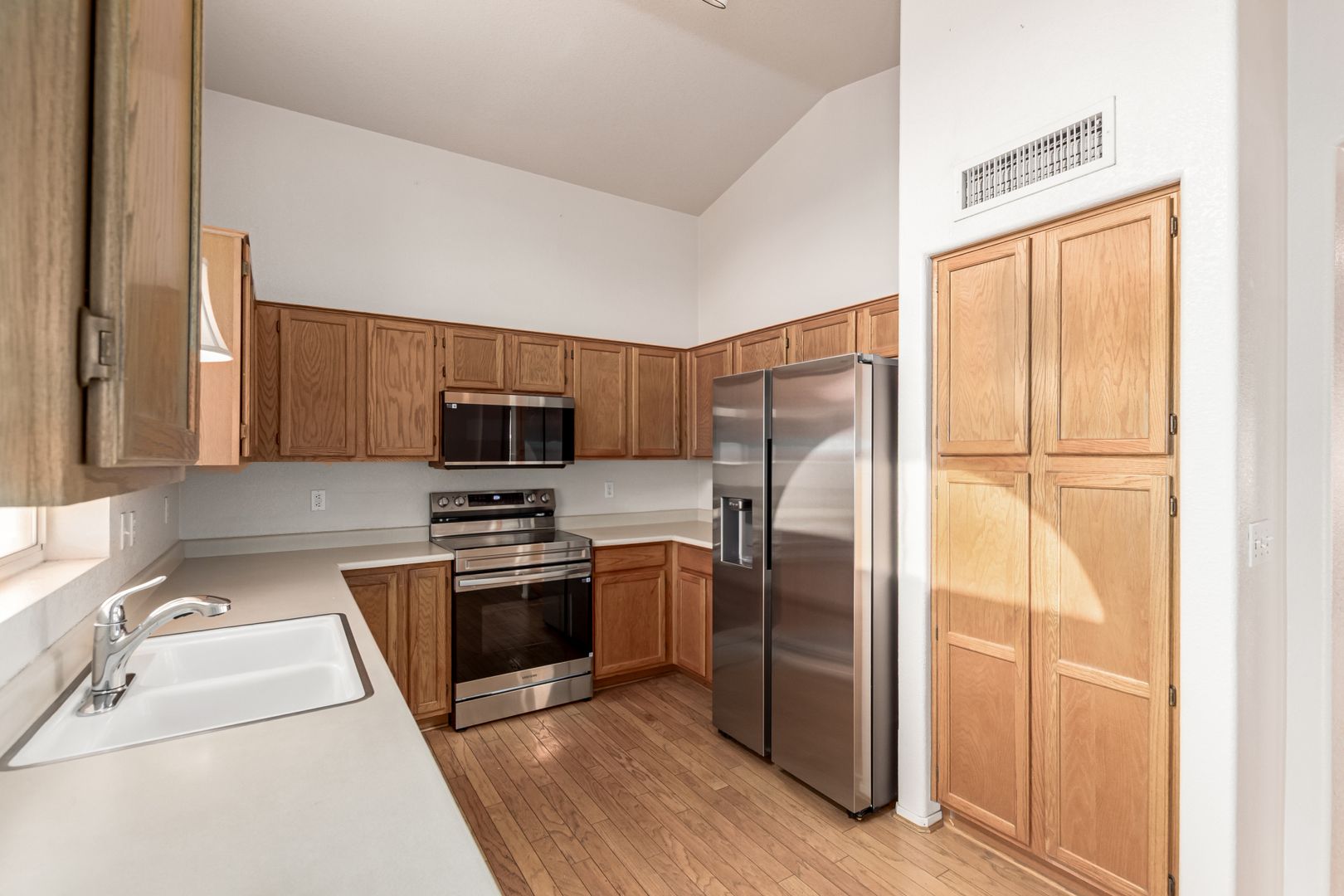 Chandler House: 1793 E Gail Dr