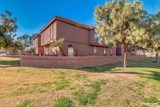 Listing photo thumbnail