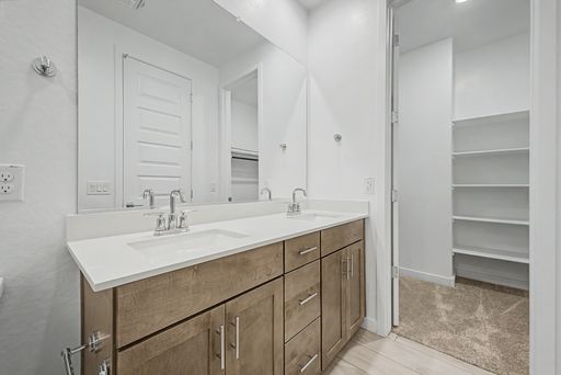 Listing photo thumbnail