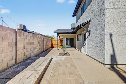 Listing photo thumbnail