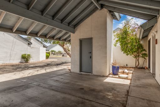Listing photo thumbnail