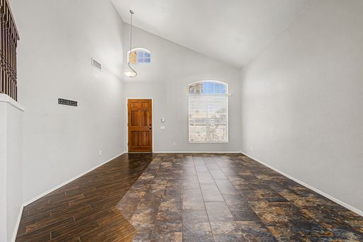 Listing photo thumbnail