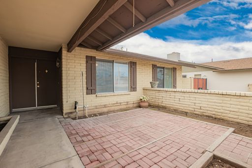 Listing photo thumbnail