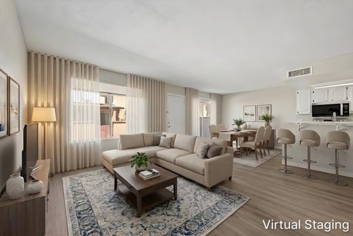 Listing photo thumbnail