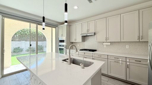 1419 E Town And Country Ln, Phoenix, AZ 85014