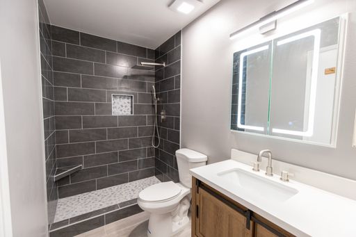 Listing photo thumbnail