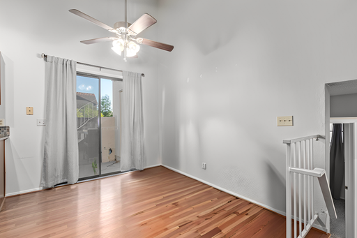 Listing photo thumbnail