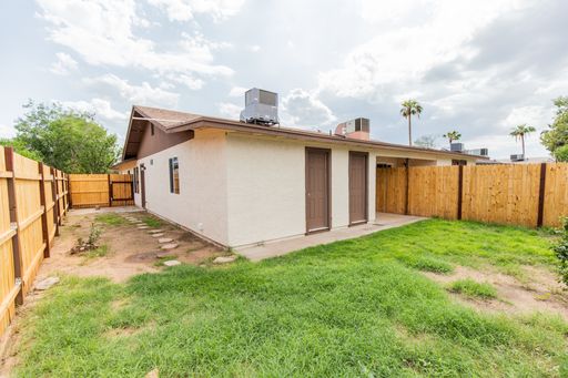 Listing photo thumbnail