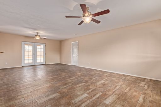 Listing photo thumbnail