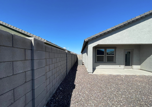 Listing photo thumbnail