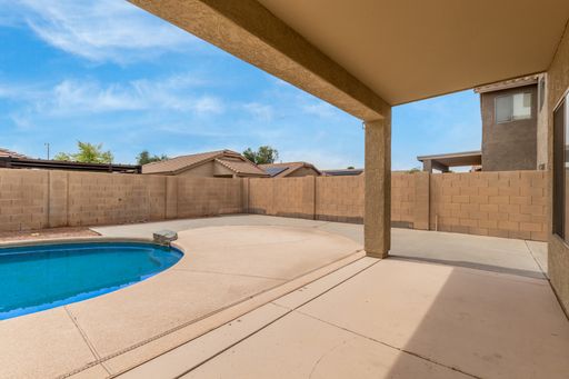 Listing photo thumbnail