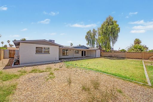 Listing photo thumbnail