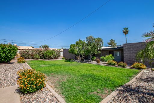 Listing photo thumbnail