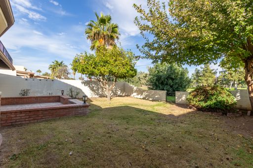 Listing photo thumbnail