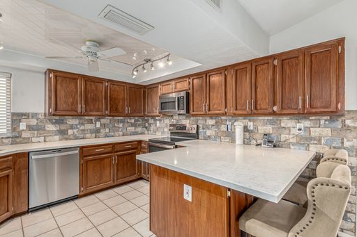 Listing photo thumbnail