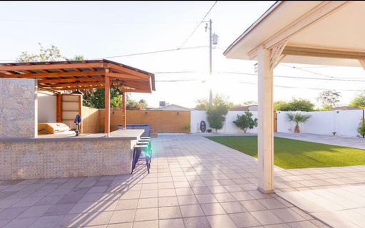 Listing photo thumbnail