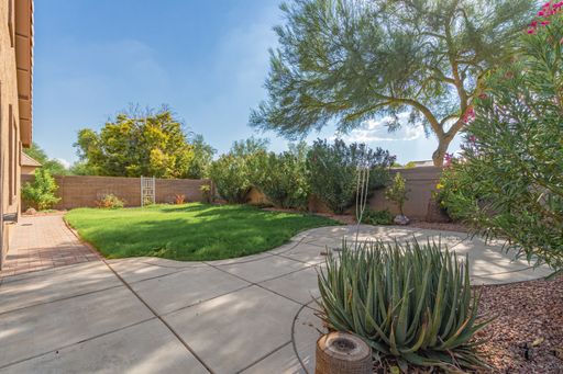 Listing photo thumbnail