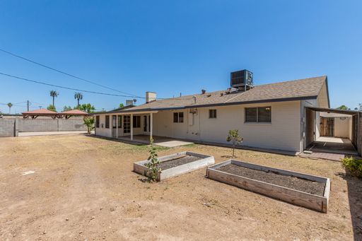 Listing photo thumbnail