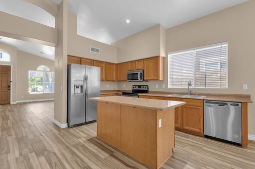 Listing photo thumbnail